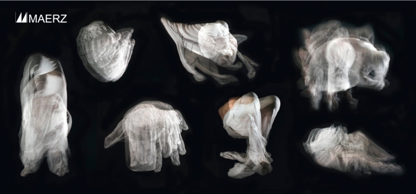 Abstrakte Fotografien von Körpern in weißen Tüchern auf schwarzem Grund