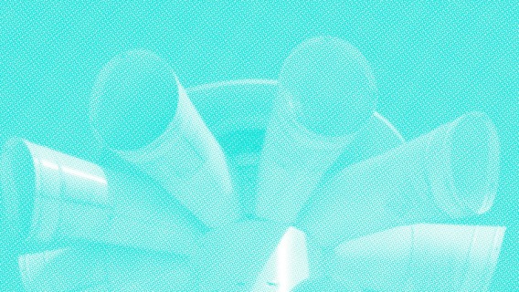 Gerasterte Fotomontage in türkis zeigt einen Lautsprecher-Masten