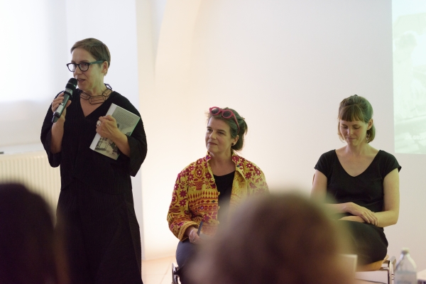 V.l.n.r.: Petra Schaper Rinkel, Bernadette Reinhold, Christina Wieder © Universität für angewandte Kunst Wien, Foto:
                                          Dominik Buda