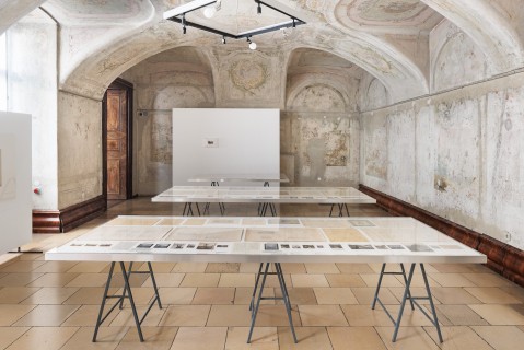 Ausstellungsansicht Moskau Material