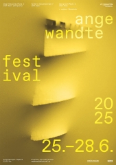 Objekte drücken sich durch einen gelben Stoff, Festival Sujet