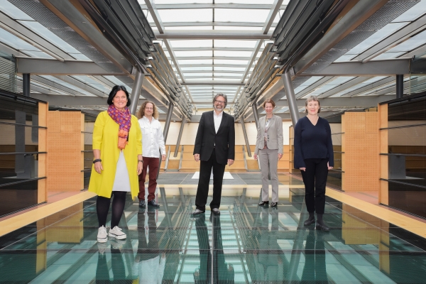 v.l.n.r.: Barbara Putz-Plecko, Bernhard Kernegger, Gerald Bast, Maria Zettler, Eva Maria Stadler