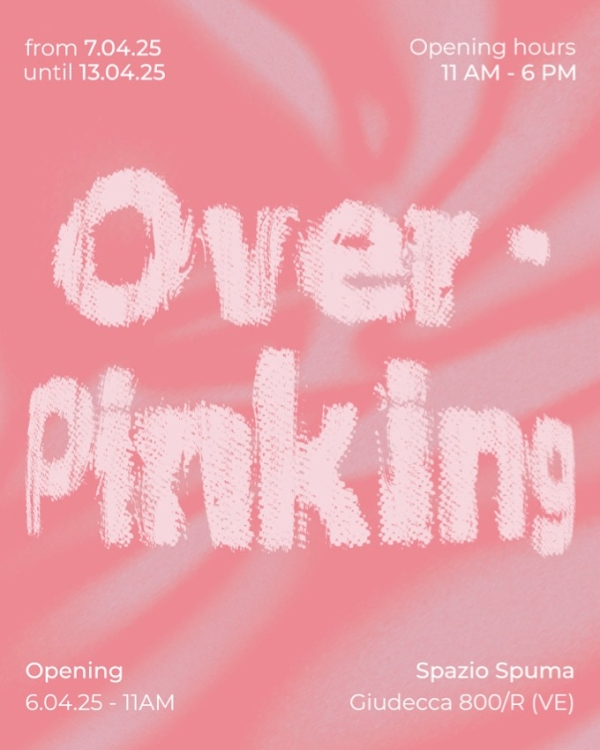 Schriftzug Over-Pinking auf rosa Hintergrund.